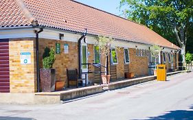 Stableside Hostel At York Racecourse